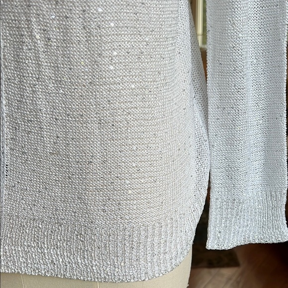 Sioni White Hooded Cardigan - Picture 2 of 7